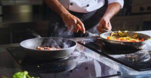 O Que é Refogar na Culinária?